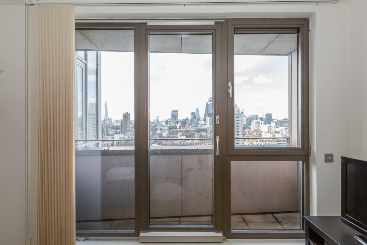 Modern 1 Bedroom Apartment In E1 With Great Views Londres Extérieur photo